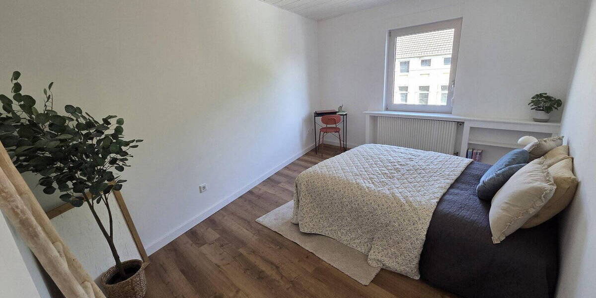 Etagenwohnung Mönchengladbach Eicken - 4 Zimmer, 89 m&sup2;, 249.000&euro; | Angebot:26200166