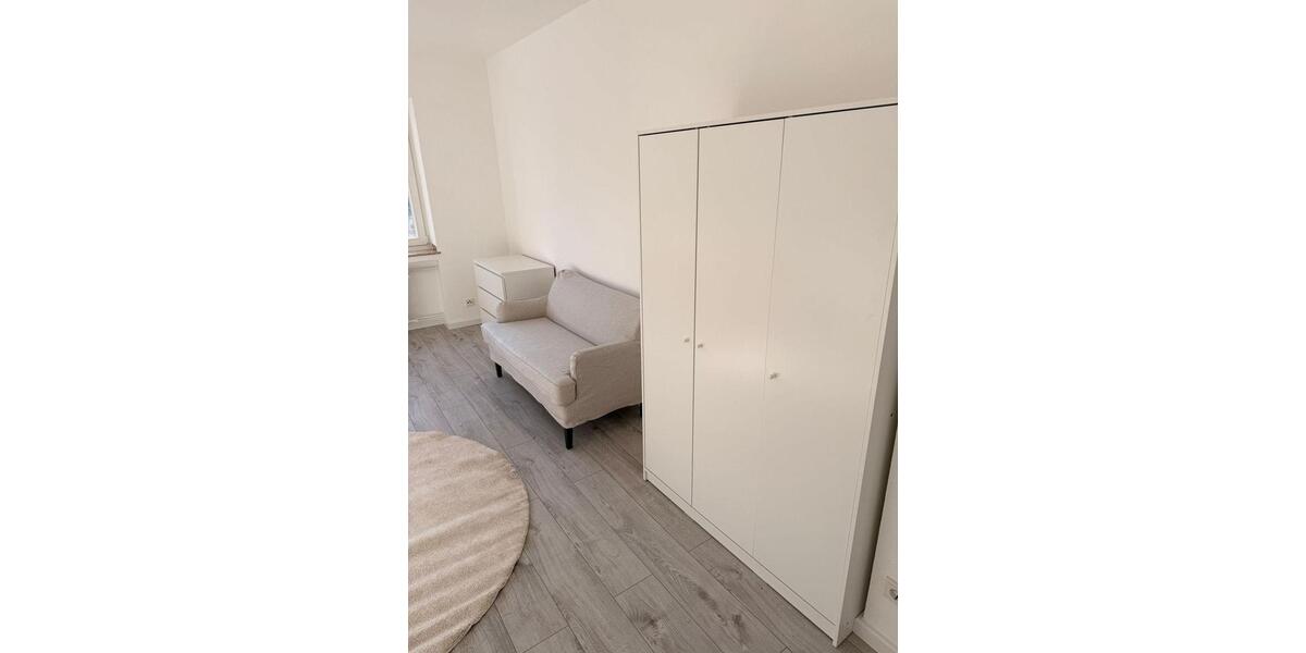 Etagenwohnung Düsseldorf Düsseltal - 1 Zimmer, 36 m&sup2;, 799&euro; | Angebot:26046675