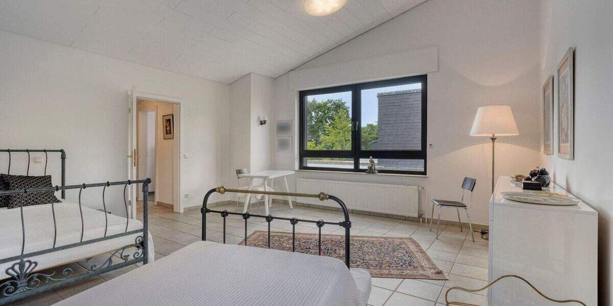 Einfamilienhaus Erkrath / Hochdahl Hochdahl - 4 Zimmer, 161 m&sup2;, 679.000&euro; | Angebot:25738232