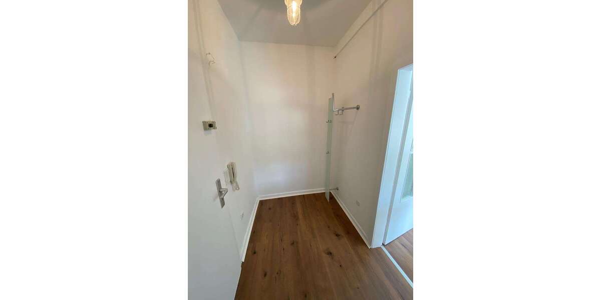 D-Zoo, möbl. 2 Zi. ETW, ruhig und Zentral in Einkaufsstraße , ca. 40qm Wfl., 8qm Keller - Wohnanlage Düsseldorf Stadtbezirk 2 | Angebot:26234481