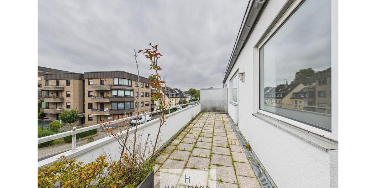 Etagenwohnung Düsseldorf Stadtbezirk 8 - 3 Zimmer, 109 m&sup2;, 1.250&euro; | Angebot:24157205