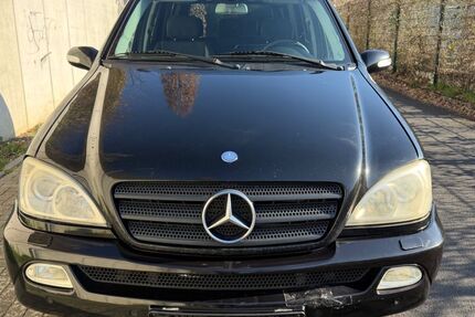Mercedes-Benz ML 270 312.890 km 2.700 &euro; Bergheim (Rhein-Erftkreis) 50129
