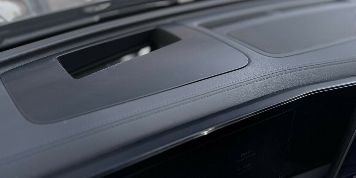 VW Tiguan R-Line/Pano/Memory/HUD/360°/Keyless 5.990 km 48.990 &euro; Mönchengladbach 41066