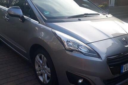 Peugeot 5008 138.500 km 8.990 &euro; Willich 47877