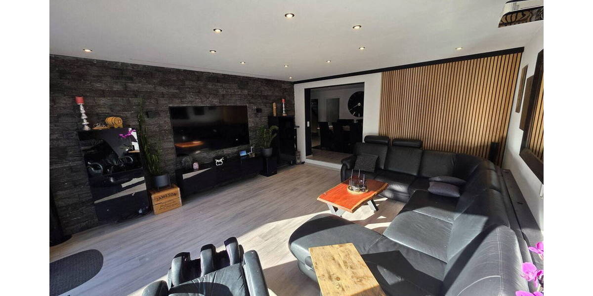 Doppelhaushälfte Krefeld Inrath/Kliedbruch - 7 Zimmer, 148 m&sup2;, 520.000&euro; | Angebot:26061659