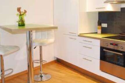 Zimmer Düsseldorf Stadtbezirk 3 - 2 Zimmer, 1.250&euro; | Angebot:26105276