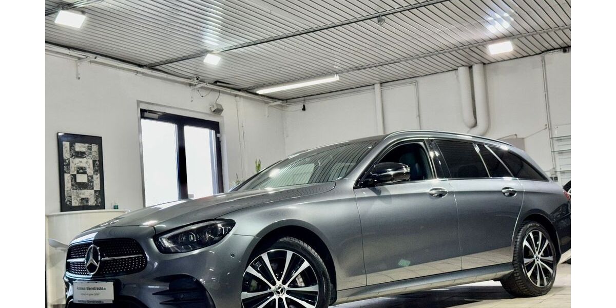 Mercedes-Benz E 300 82.877 km 33.680 &euro; Mönchengladbach 41061