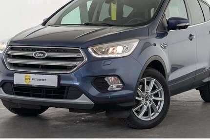 Ford Kuga 77.050 km 12.960 &euro; Düsseldorf 40599