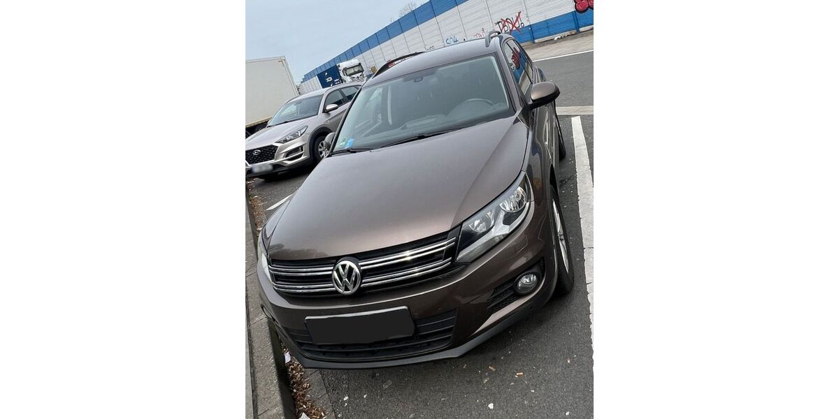 VW Tiguan 185.000 km 7.599 &euro; Düsseldorf 40233