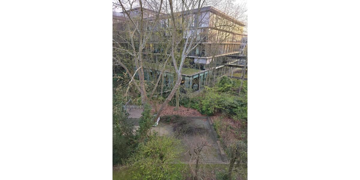 Etagenwohnung Düsseldorf Stadtbezirk 5 - 4 Zimmer, 112 m&sup2;, 2.200&euro; | Angebot:25865885