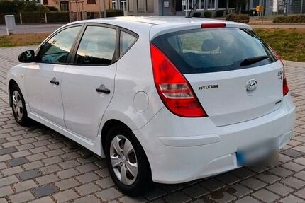 Hyundai i30 109.000 km 4.250 &euro; Mönchengladbach 41236