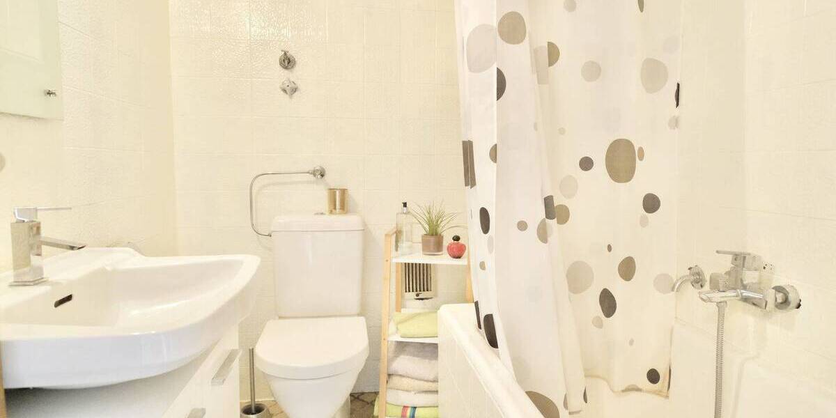 Einfamilienhaus Krefeld Cracau - 7 Zimmer, 139 m&sup2;, 349.000&euro; | Angebot:26118122