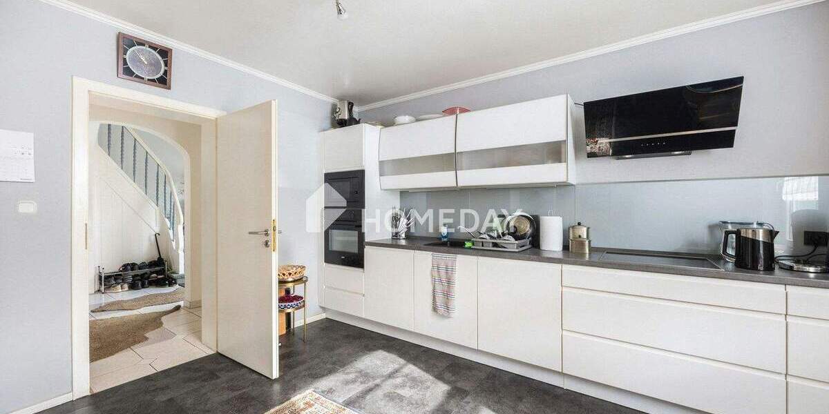 Reihenmittelhaus Mönchengladbach Geneicken - 6 Zimmer, 141 m&sup2;, 398.000&euro; | Angebot:25864027