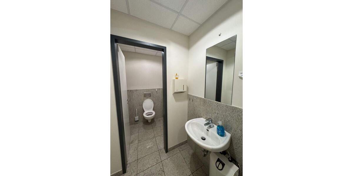 Gewerbeobjekt Willich Wekeln - 4 Zimmer, 190 m&sup2;, 1.900&euro; | Angebot:25664849