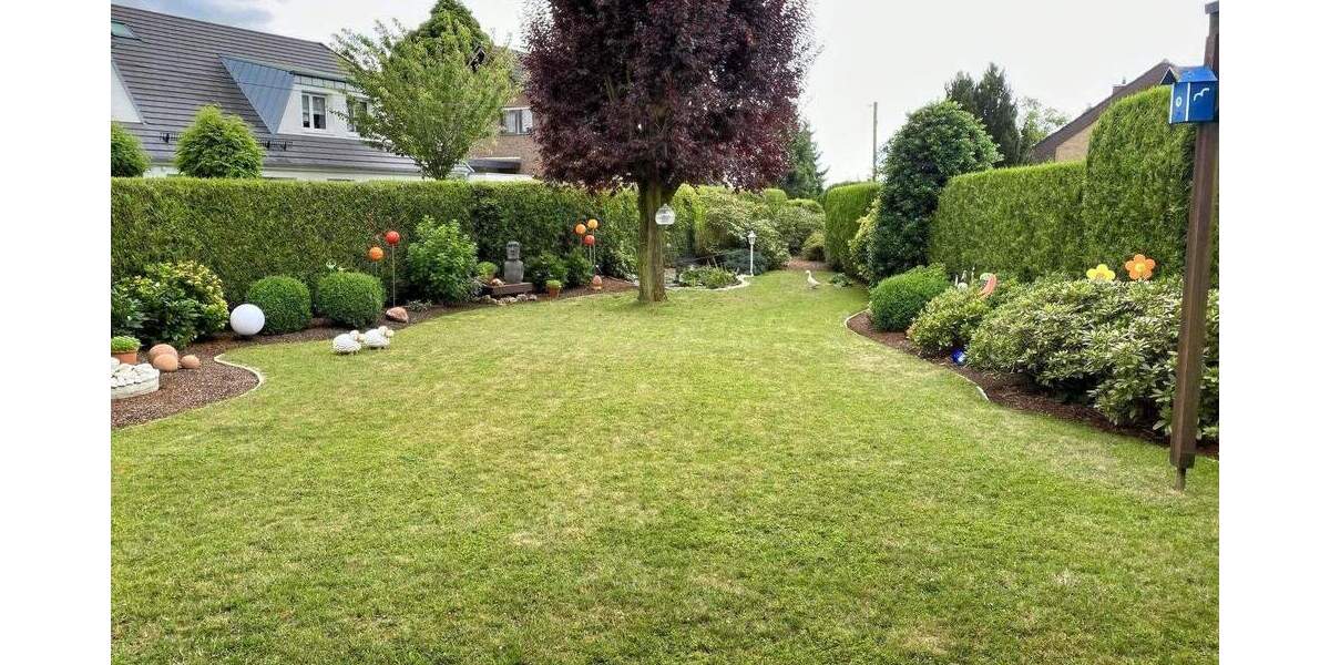 Mehrfamilienhaus, Wohnhaus Bergheim Thorr - 9 Zimmer, 595.000&euro; | Angebot:25779574