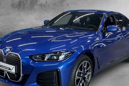 BMW i4 9.800 km 54.000 &euro; Krefeld 47800