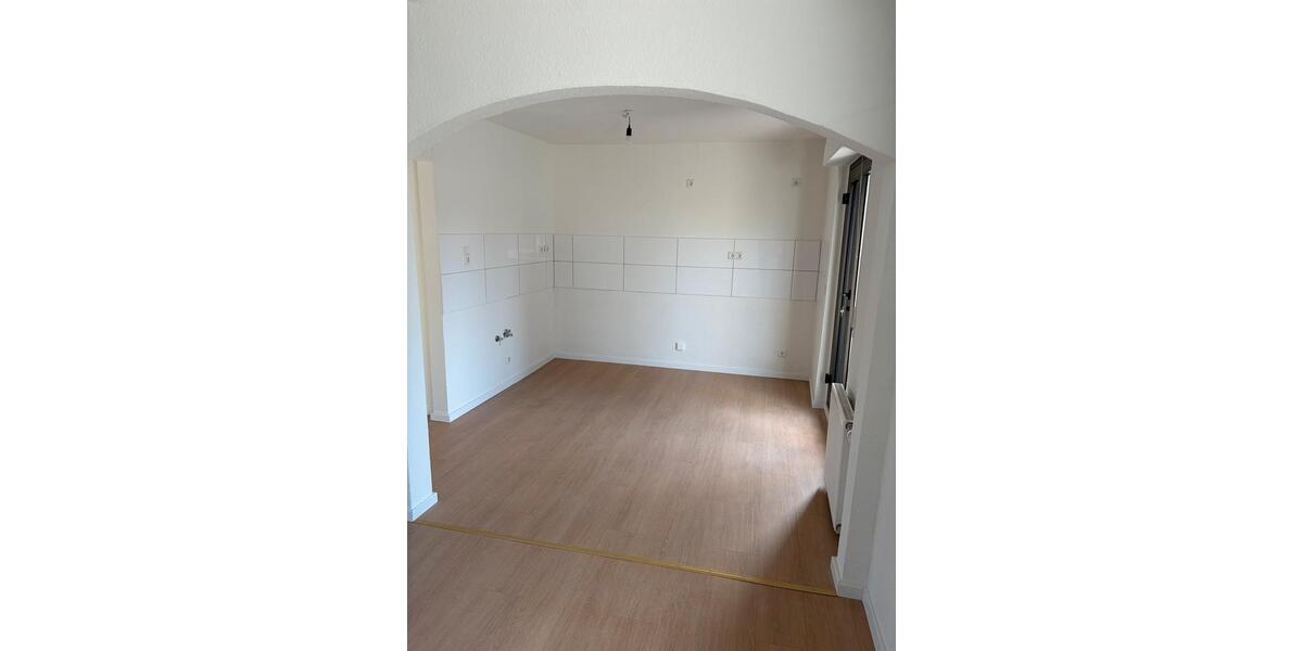 Maisonettenwohnung Mönchengladbach Süd - 3.5 Zimmer, 90 m&sup2;, 1.200&euro; | Angebot:25810547