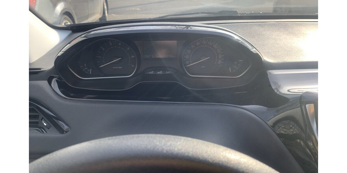 Peugeot 208 85.000 km 8.200 &euro; Wassenberg 41849