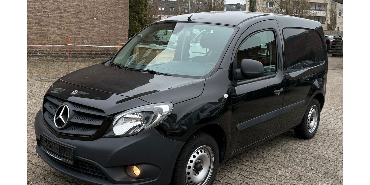 Mercedes-Benz Citan 164.000 km 9.500 &euro; Düsseldorf 40599
