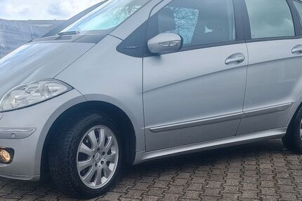 Mercedes-Benz A 200 221.000 km 2.440 &euro; Jülich 52428