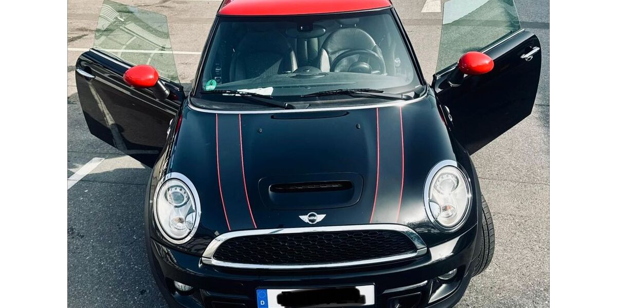 Mini John Cooper Works 109.000 km 12.800 &euro; Düsseldorf 40215