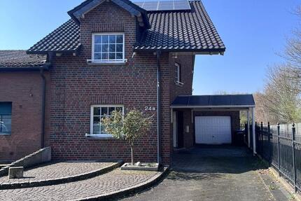 Haus Bergheim - 4 Zimmer, 167 m&sup2;, 2.080&euro; | Angebot:25899926