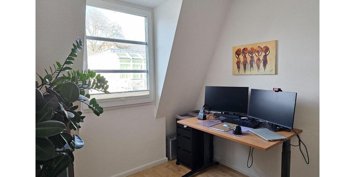 Dachgeschoßwohnung Frechen - 4 Zimmer, 94 m&sup2;, 425.000&euro; | Angebot:25772336