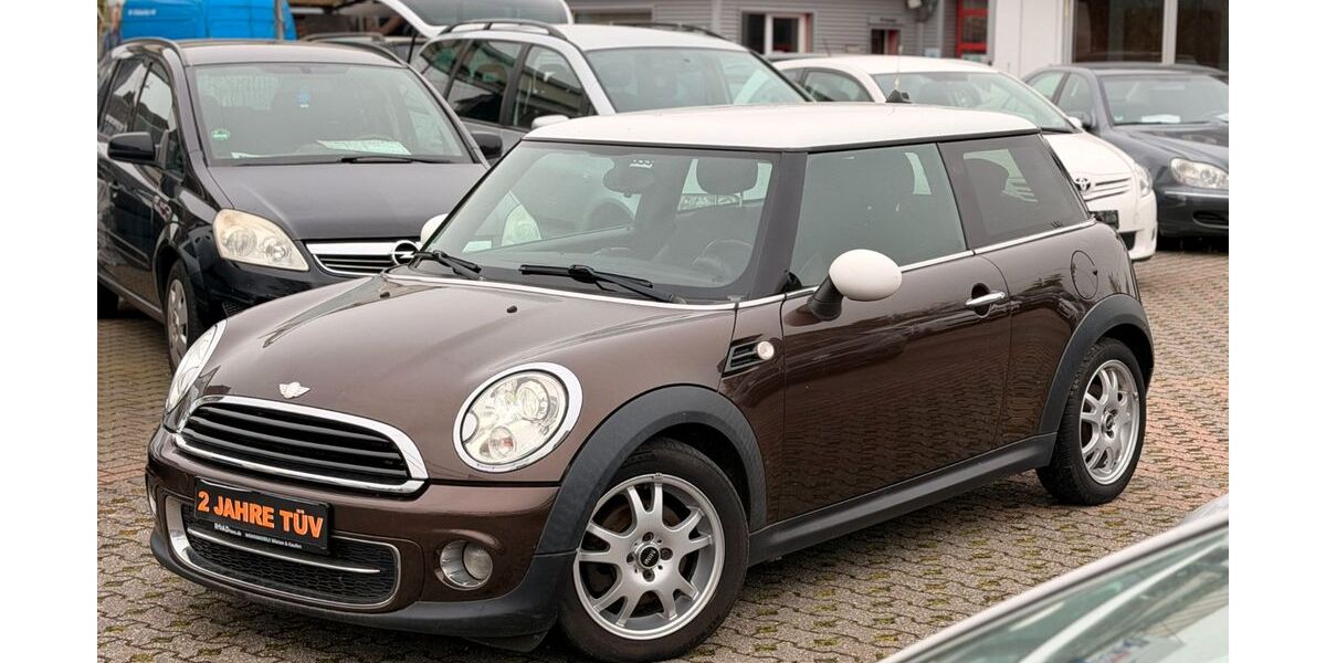 Mini Cooper D 155.321 km 5.750 &euro; Mönchengladbach 41063