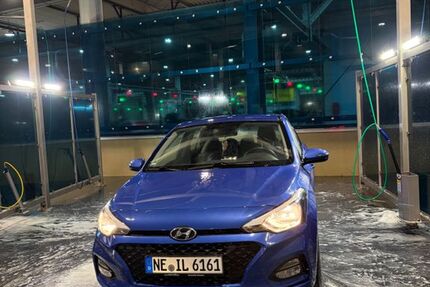 Hyundai i20 69.000 km 8.900 &euro; Krefeld 47829