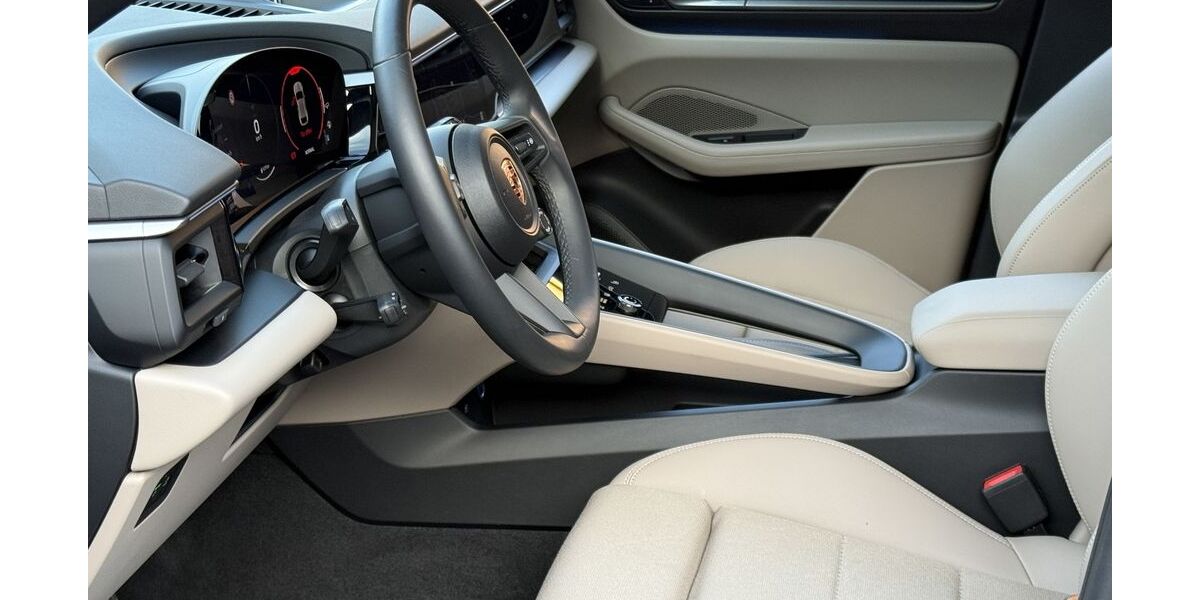 Porsche Macan 9.300 km 79.790 &euro; Frechen (bei Köln) 50226