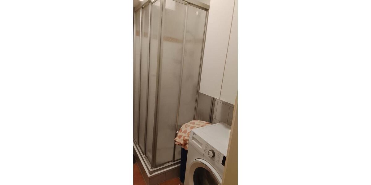 Etagenwohnung Düsseldorf Stadtbezirk 8 - 1 Zimmer, 68 m&sup2;, 650&euro; | Angebot:25972374