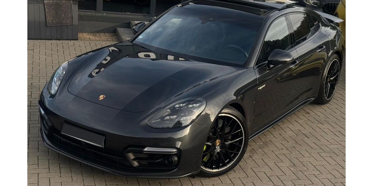 Porsche Panamera 128.000 km 74.900 &euro; Düsseldorf 40213