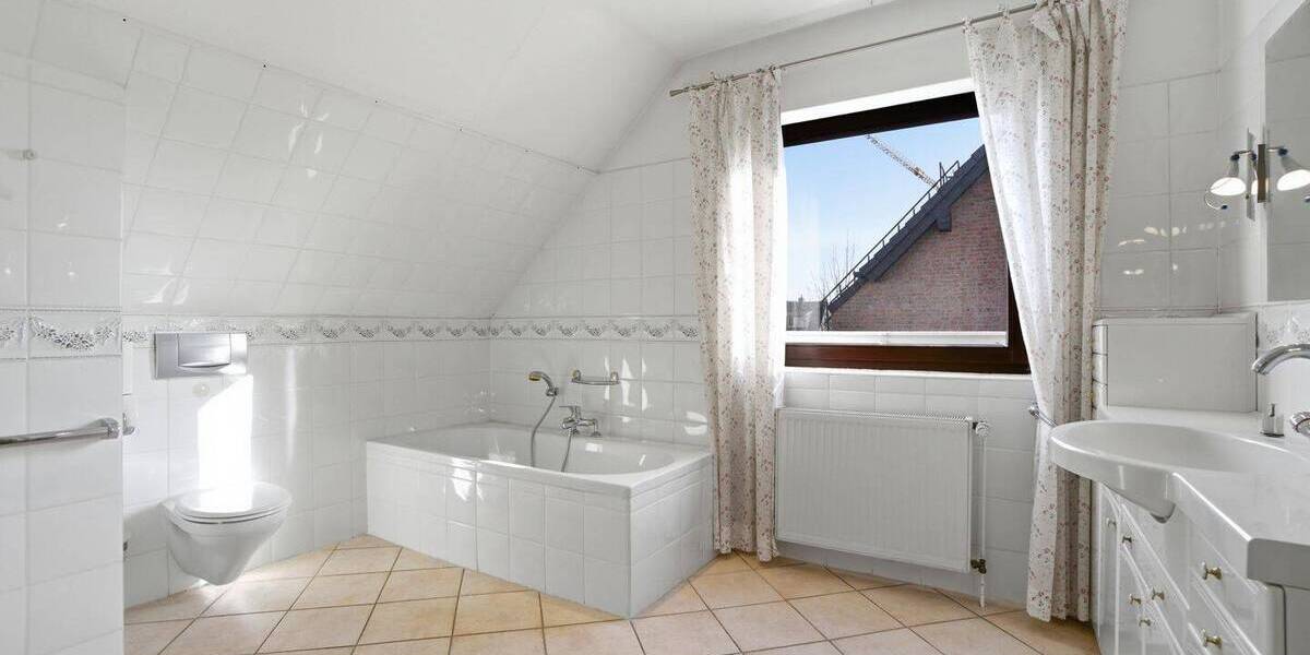 Doppelhaushälfte Düsseldorf Unterrath - 5 Zimmer, 164 m&sup2;, 769.000&euro; | Angebot:26108260