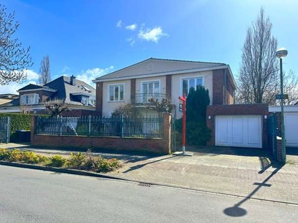 Einfamilienhaus Meerbusch Necklenbroich - 7 Zimmer, 363 m&sup2;, 11.900&euro; | Angebot:26094667