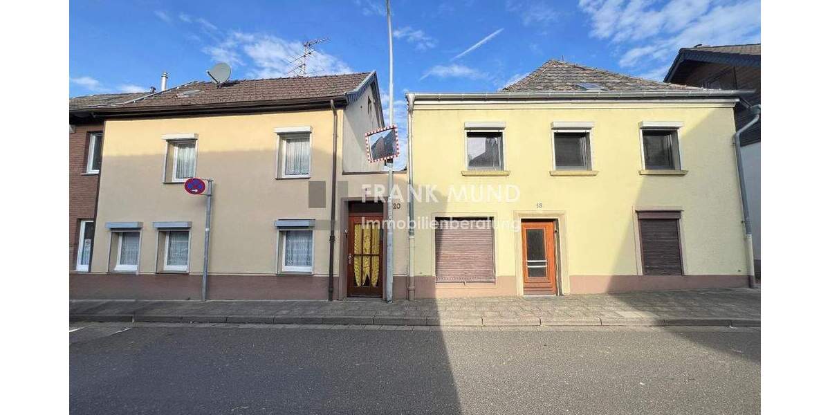 Einfamilienhaus Mönchengladbach-Wickrathberg Wickrathberg - 8 Zimmer, 200 m&sup2;, 270.000&euro; | Angebot:25703873