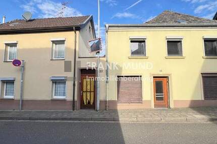 Haus Mönchengladbach-Wickrathberg Wickrathberg - 8 Zimmer, 200 m&sup2;, 270.000&euro; | Angebot:25703873