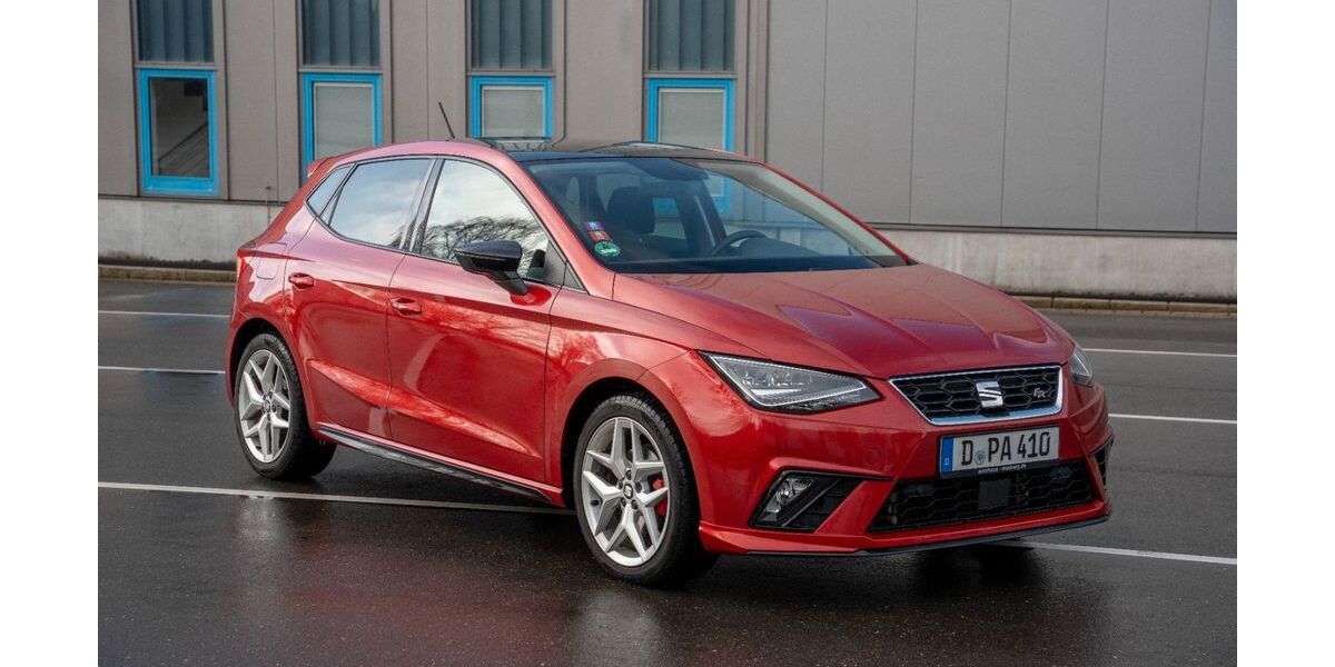 Seat Ibiza 98.900 km 12.800 &euro; Düsseldorf 40223