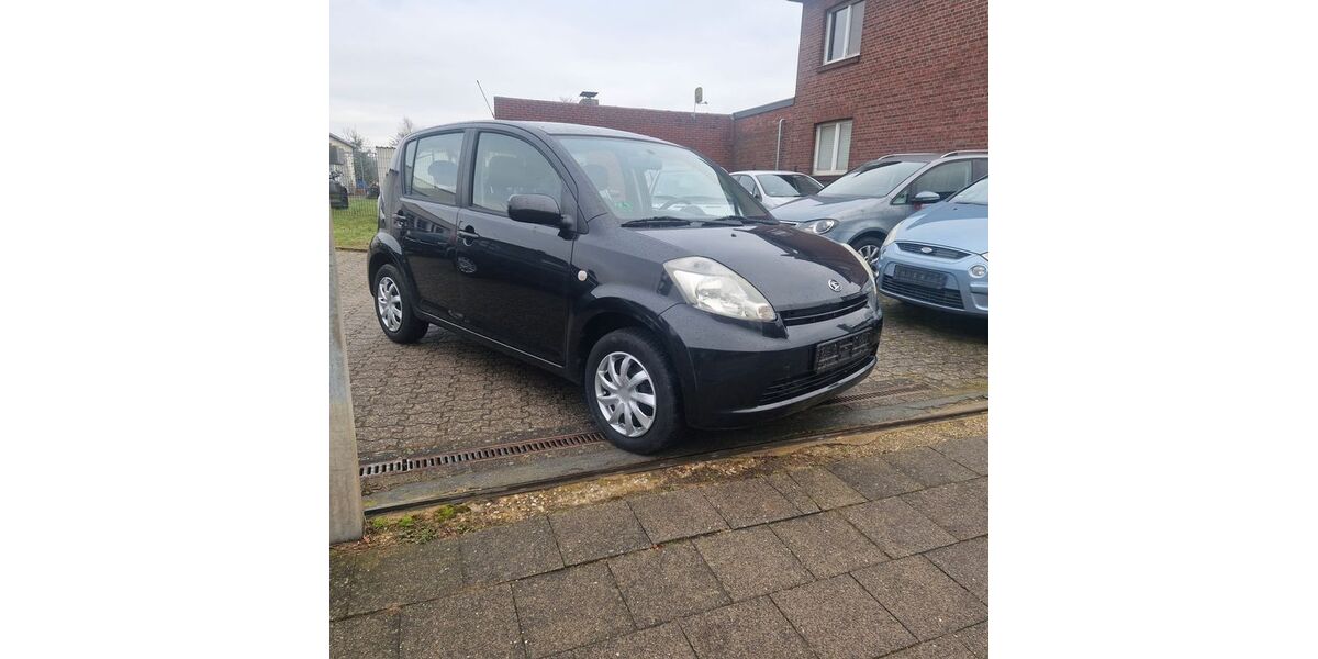 Daihatsu Sirion 92.800 km 3.000 &euro; Wegberg 41844