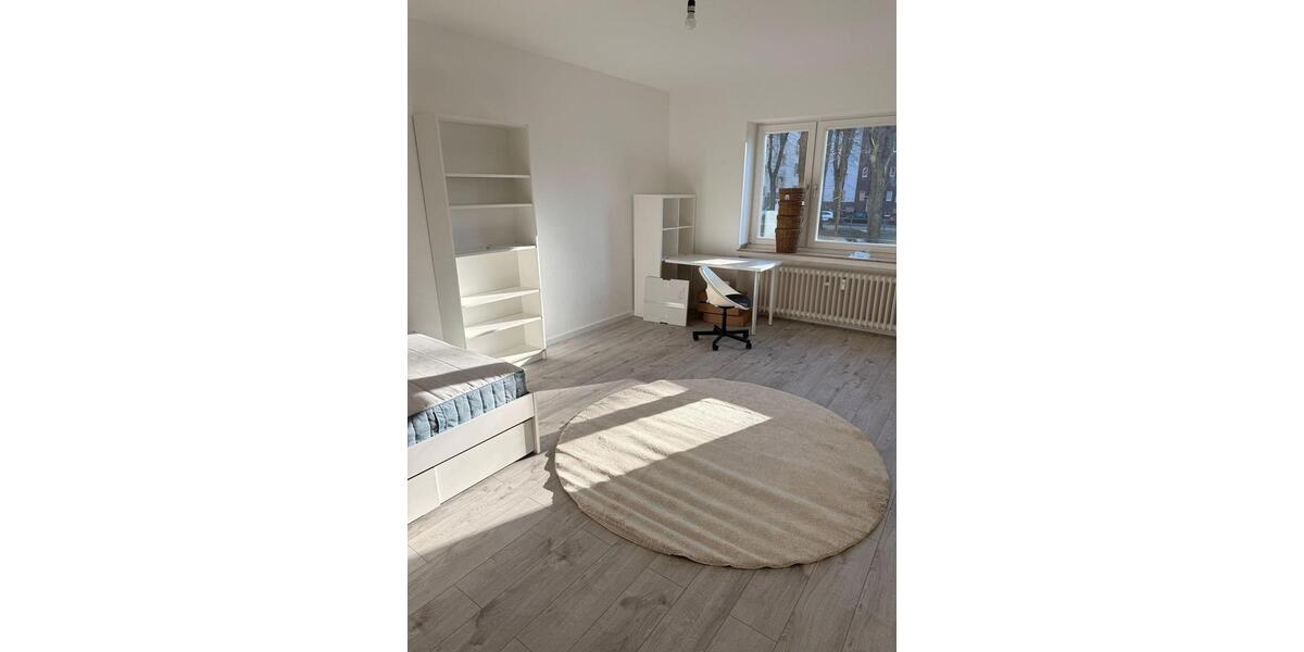 Etagenwohnung Düsseldorf Düsseltal - 1 Zimmer, 36 m&sup2;, 799&euro; | Angebot:26046675