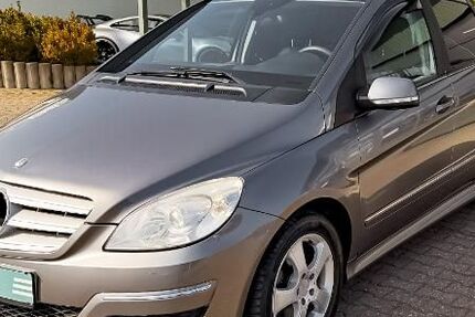 Mercedes-Benz B 200 204.990 km 6.790 &euro; Niederzier 52382