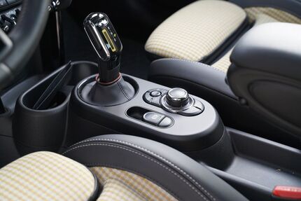 Mini Cooper SE 21.401 km 24.500 &euro; Viersen 41748