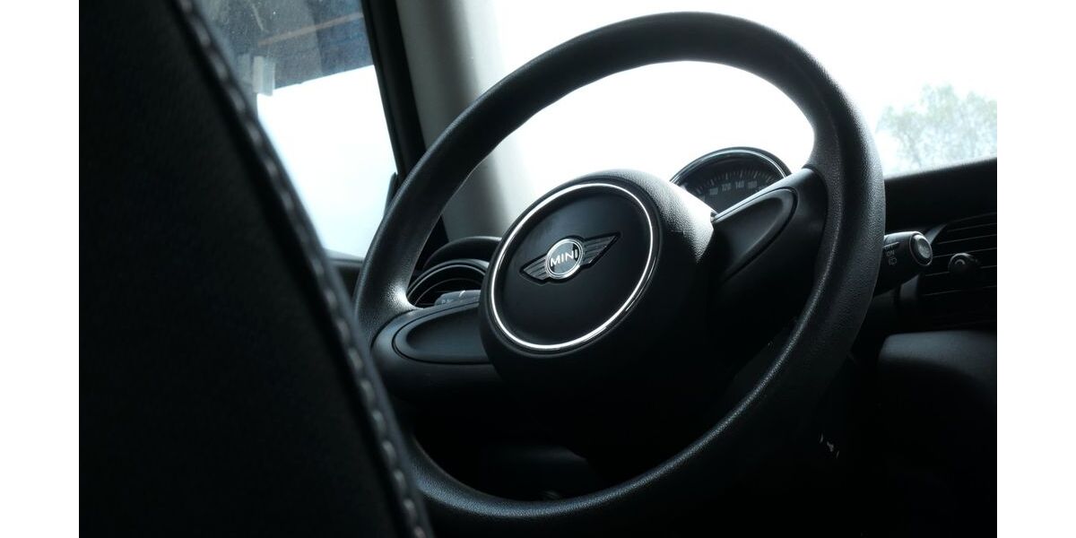 Mini Cooper D 196.000 km 6.600 &euro; Mönchengladbach 41063