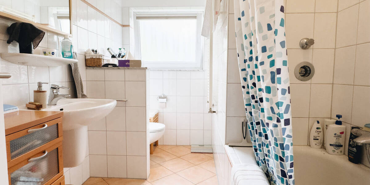 Etagenwohnung Düsseldorf Lörick - 4 Zimmer, 98 m&sup2;, 449.000&euro; | Angebot:25676003