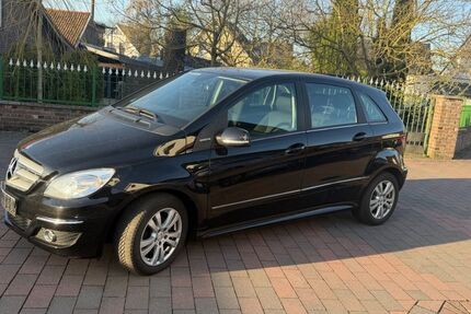 Mercedes-Benz B 160 110.000 km 5.499 &euro; Willich 47877