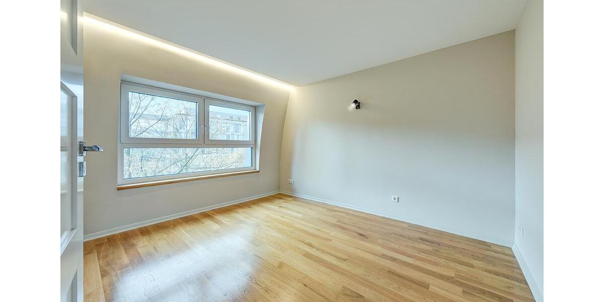 Einfamilienhaus Düsseldorf Pempelfort - 4 Zimmer, 234 m&sup2;, 3.950&euro; | Angebot:24803544