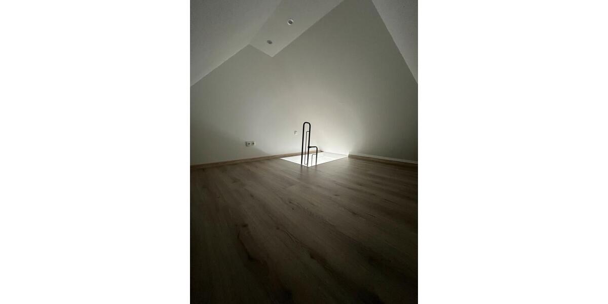 Dachgeschoßwohnung Jülich - 2 Zimmer, 63 m&sup2;, 1.080&euro; | Angebot:25407434