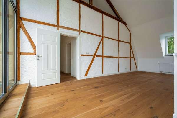 Dachgeschoßwohnung Düsseldorf Oberbilk - 3 Zimmer, 102 m&sup2;, 666.700&euro; | Angebot:26995092