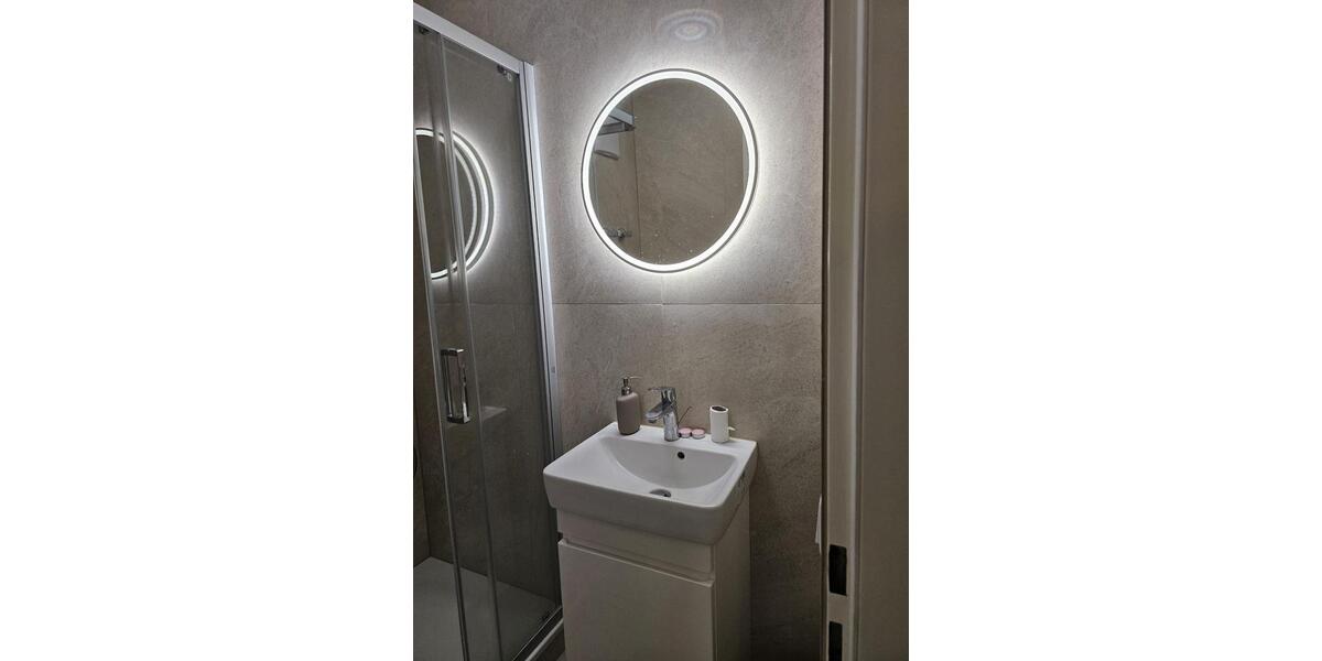 Etagenwohnung Düsseldorf Pempelfort - 3 Zimmer, 89 m&sup2;, 2.600&euro; | Angebot:26305500