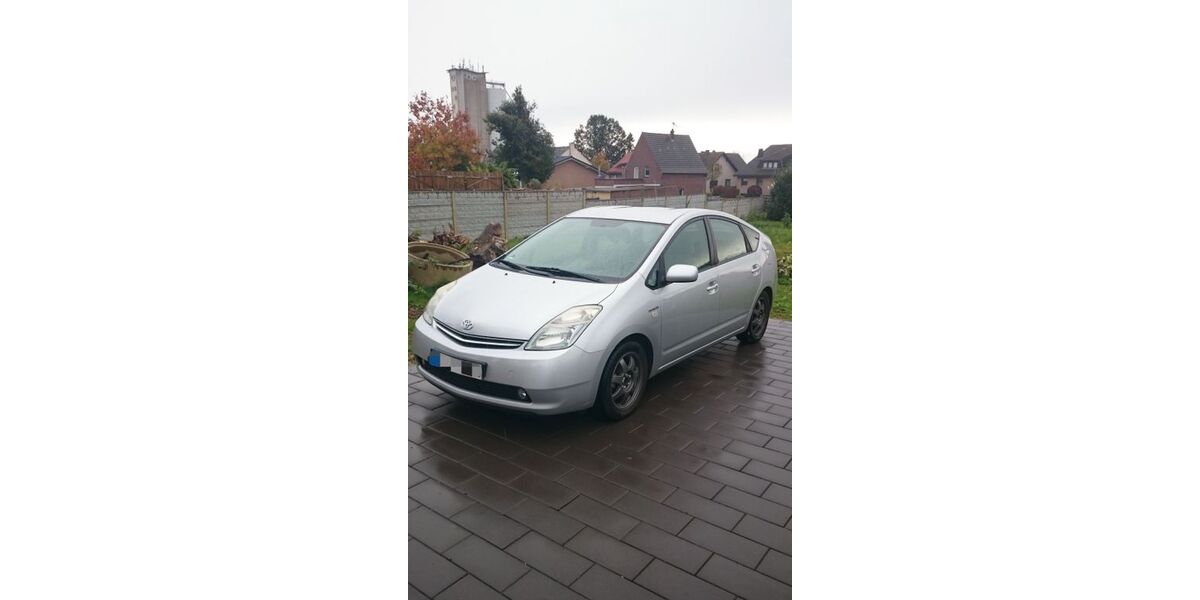 Toyota Prius 250.700 km 5.950 &euro; Meerbusch 40667