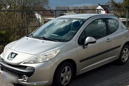Peugeot 207 85.000 km 2.100 &euro; Kerpen 50169